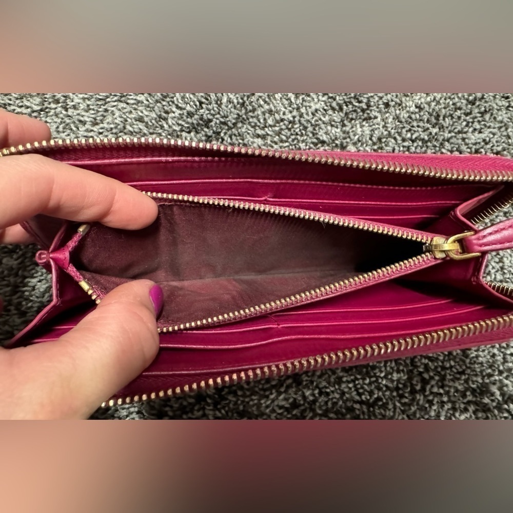 Prada wallet - Picture 7 of 16